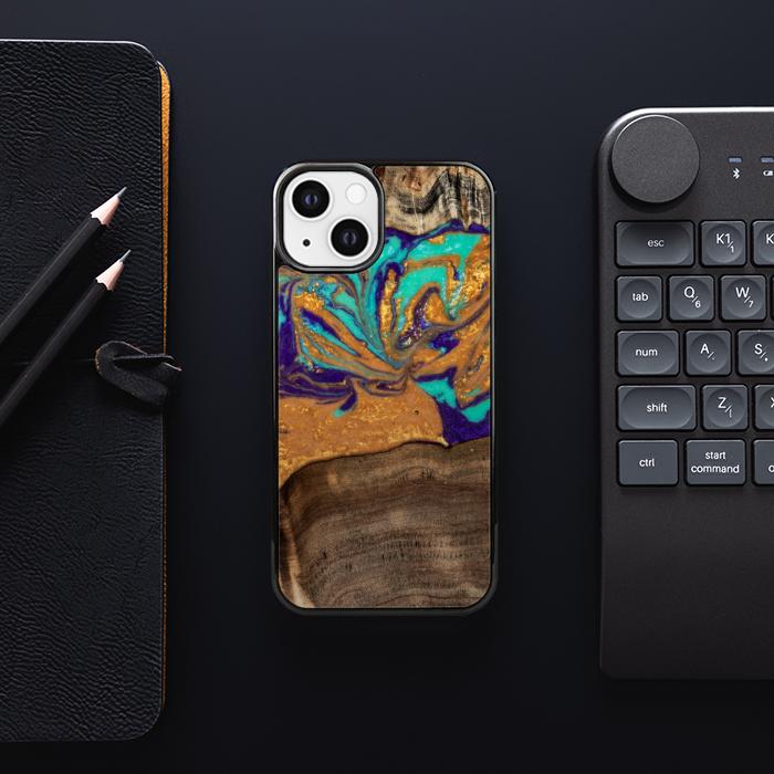 iPhone 13 Handyhülle aus Harz und Holz - SYNERGY#A122