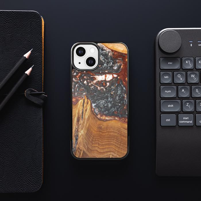 iPhone 13 Handyhülle aus Harz und Holz - SYNERGY#B37