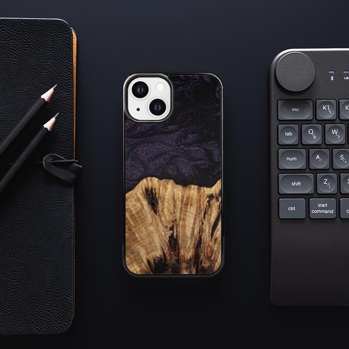iPhone 13 Handyhülle aus Harz und Holz - SYNERGY#C31