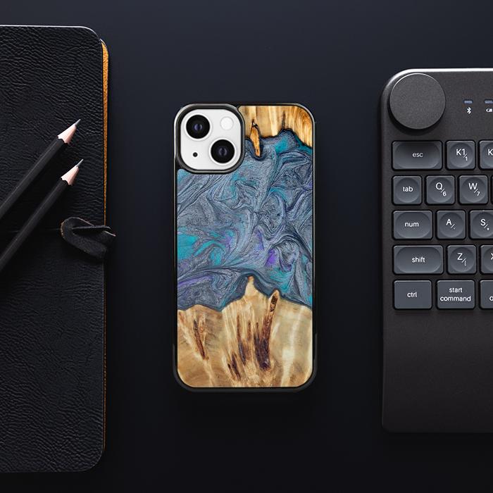 iPhone 13 Handyhülle aus Harz und Holz - Synergy#D135