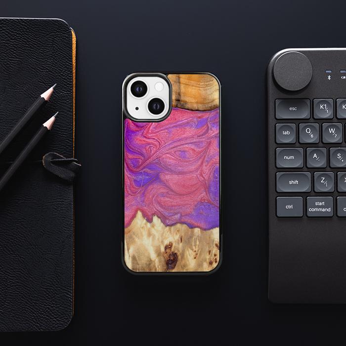 iPhone 13 Handyhülle aus Harz und Holz - Synergy#D136