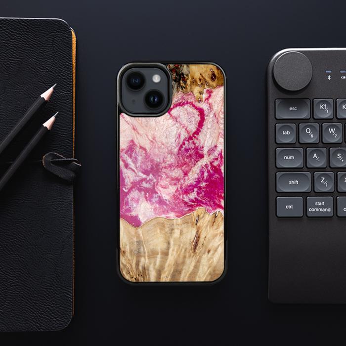 iPhone 14 Plus Handyhülle aus Harz und Holz - Synergy#D123