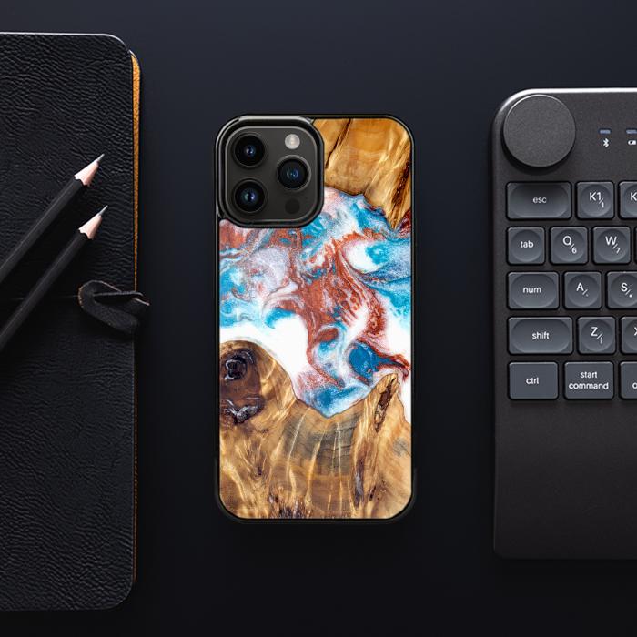 iPhone 14 Pro Max Handyhülle aus Harz und Holz - Synergy#D125