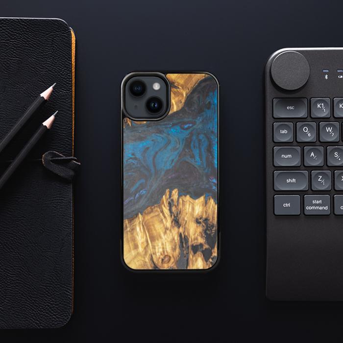 iPhone 14 Handyhülle aus Harz und Holz - SYNERGY#B13