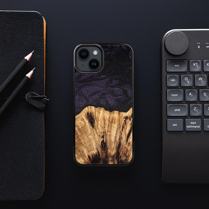 iPhone 14 Handyhülle aus Harz und Holz - SYNERGY#C31