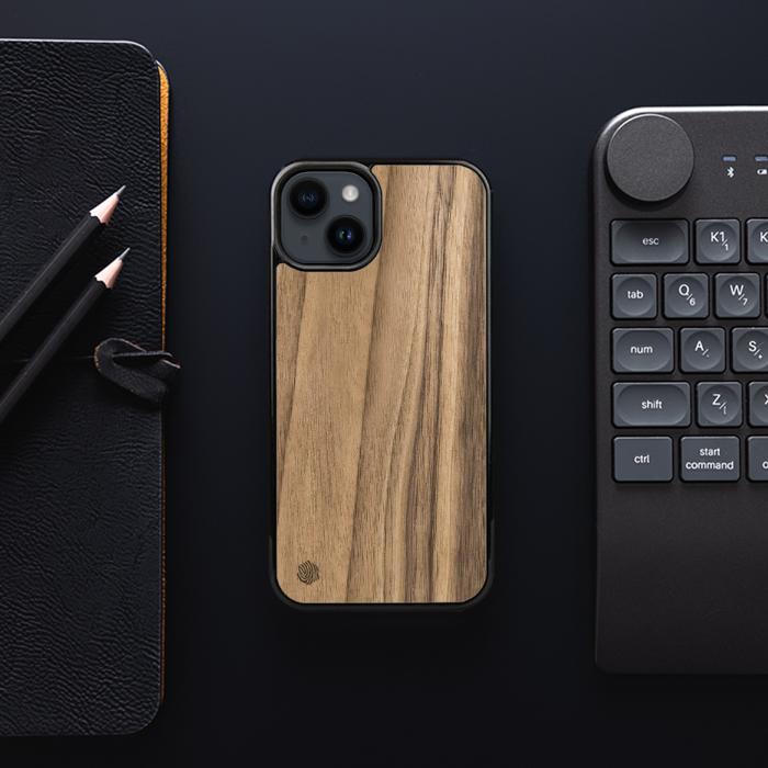 iPhone 14 Handyhülle aus Holz - Nussbaum