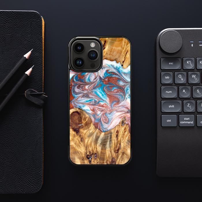 iPhone 15 Pro Max Handyhülle aus Harz und Holz - Synergy#D138