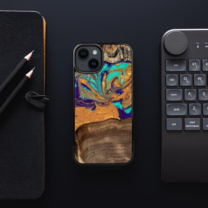 iPhone 15 Handyhülle aus Harz und Holz - SYNERGY#A122