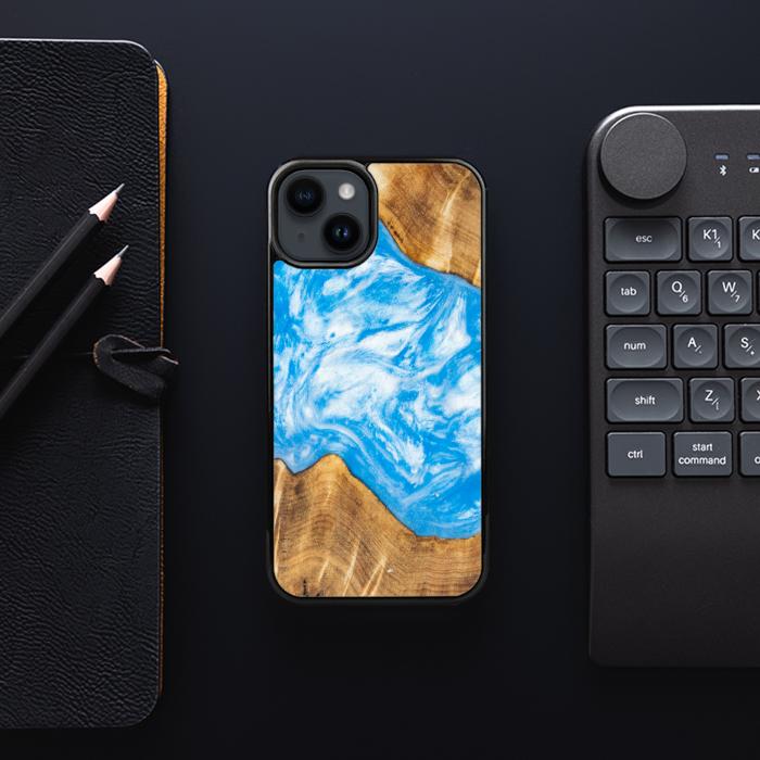 iPhone 15 Handyhülle aus Harz und Holz - SYNERGY#A28