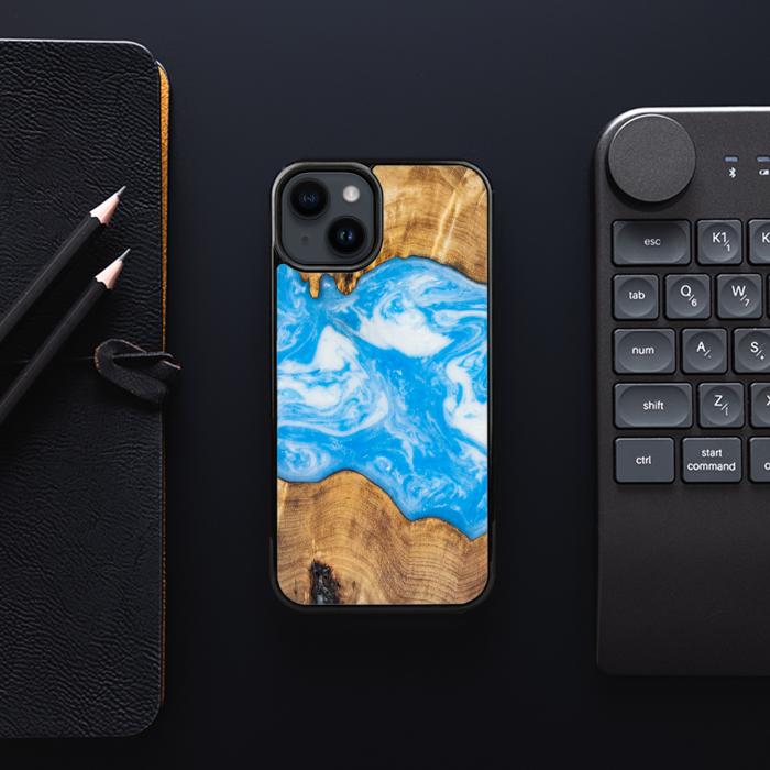 iPhone 15 Handyhülle aus Harz und Holz - SYNERGY#A31