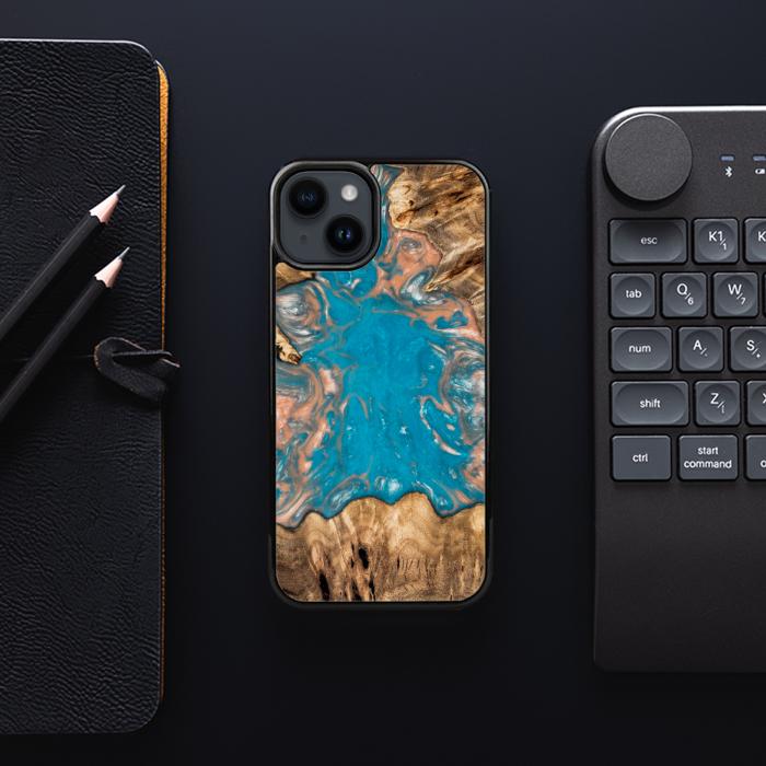 iPhone 15 Handyhülle aus Harz und Holz - SYNERGY#A97