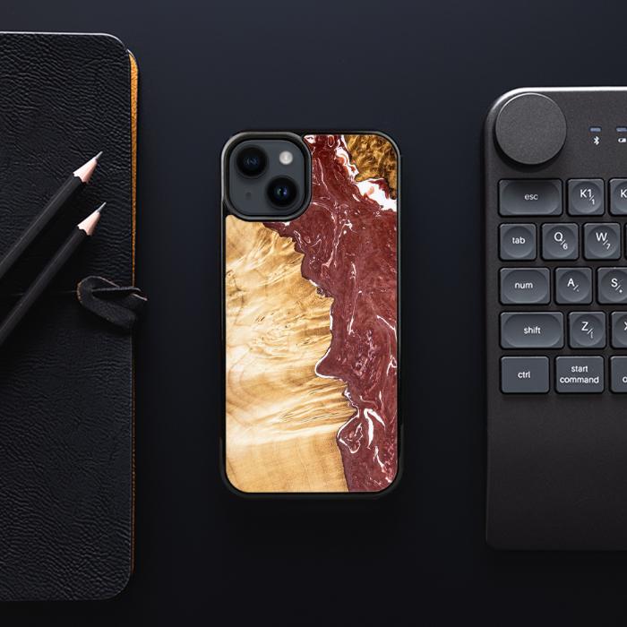 iPhone 15 Handyhülle aus Harz und Holz - Synergy#316