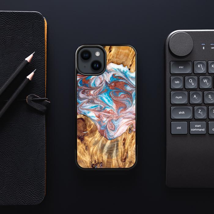 iPhone 15 Handyhülle aus Harz und Holz - Synergy#D138