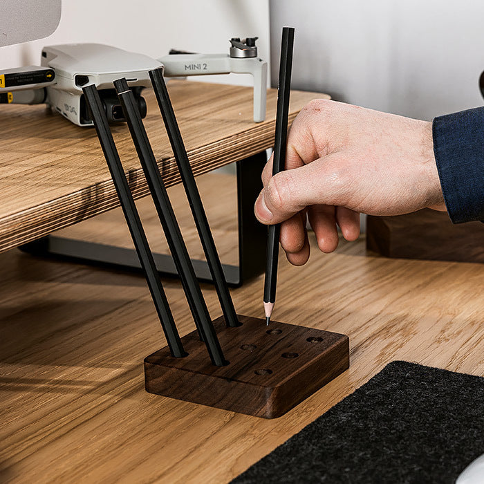 Quadratischer Organizer mit Stifteständer, amerikanischer Nussbaum