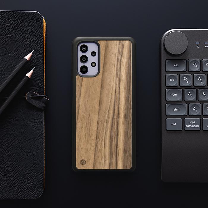 Samsung Galaxy A32 4G Handyhülle aus Holz - Nussbaum