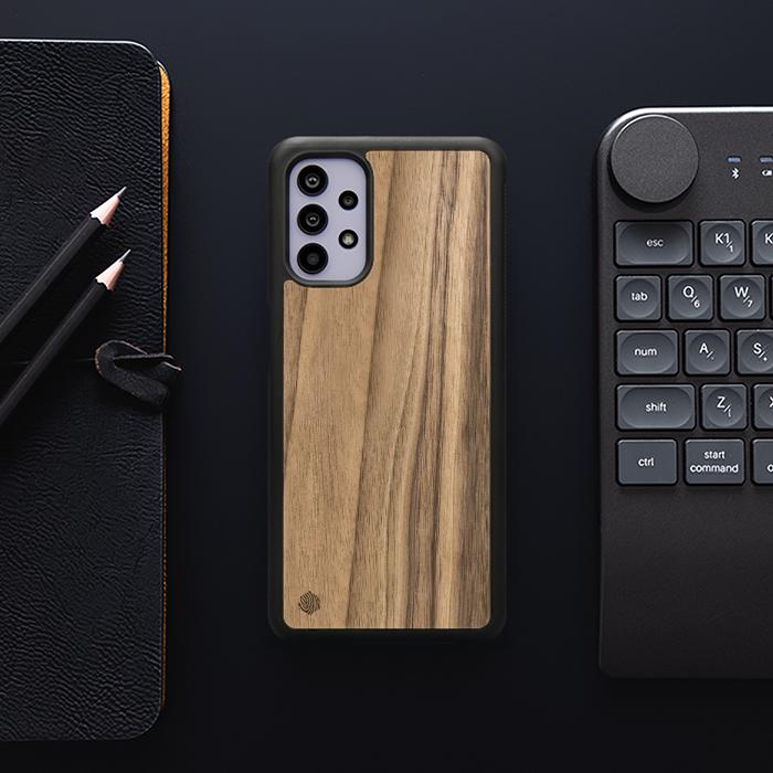 Samsung Galaxy A32 5G Handyhülle aus Holz - Nussbaum