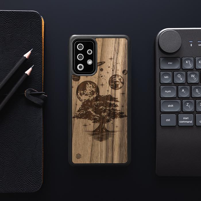 Samsung Galaxy A52 5G Handyhülle aus Holz - Galactic Garden