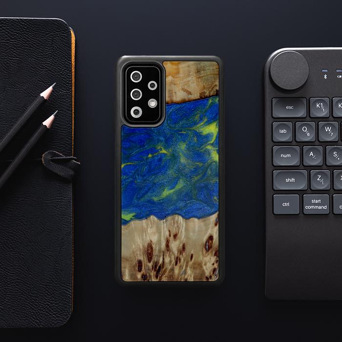 Samsung Galaxy A72 5G Handyhülle aus Harz und Holz - Synergy#D102