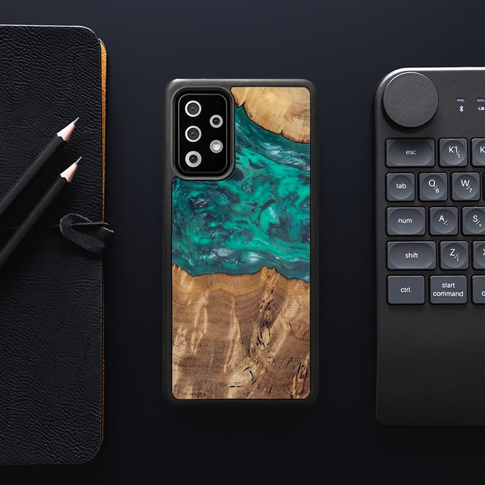 Samsung Galaxy A72 5G Handyhülle aus Harz und Holz - Synergy#D109