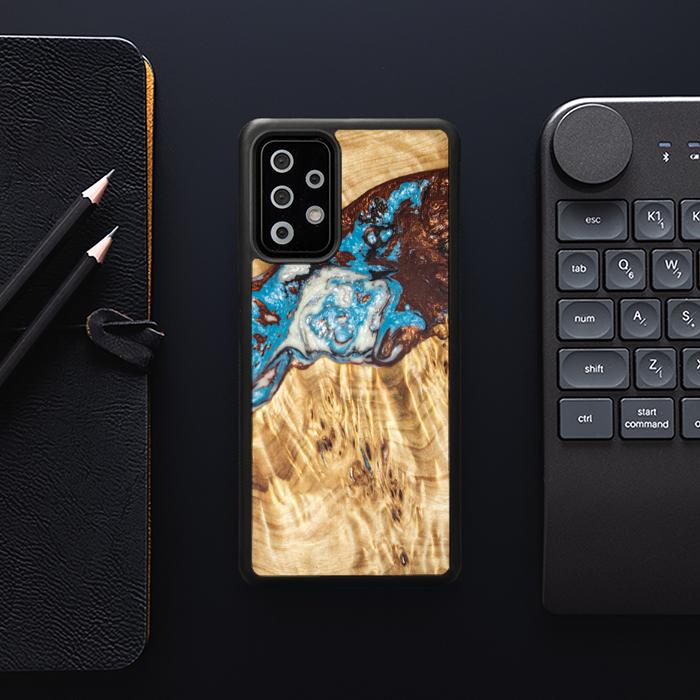 Samsung Galaxy A73 5G Handyhülle aus Harz und Holz - SYNERGY#B12