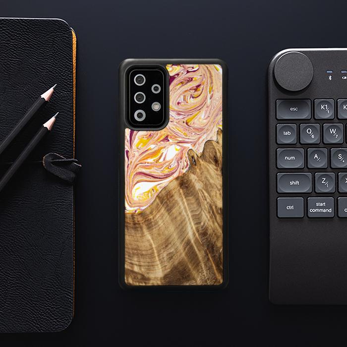 Samsung Galaxy A73 5G Handyhülle aus Harz und Holz - SYNERGY#C48