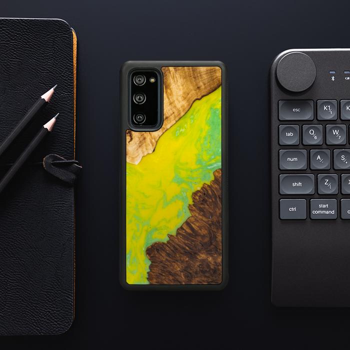 Samsung Galaxy S20 FE Handyhülle aus Harz und Holz - SYNERGY#A12