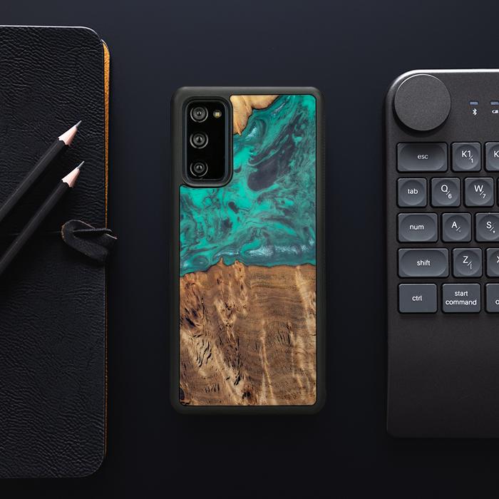 Samsung Galaxy S20 FE Handyhülle aus Harz und Holz - Synergy#D108