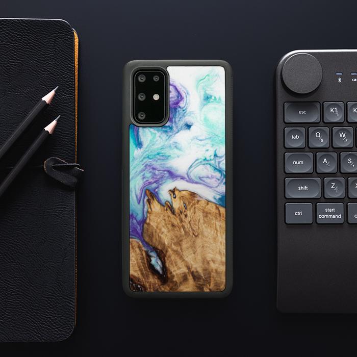 Samsung Galaxy S20 Plus Handyhülle aus Harz und Holz - SYNERGY#C17