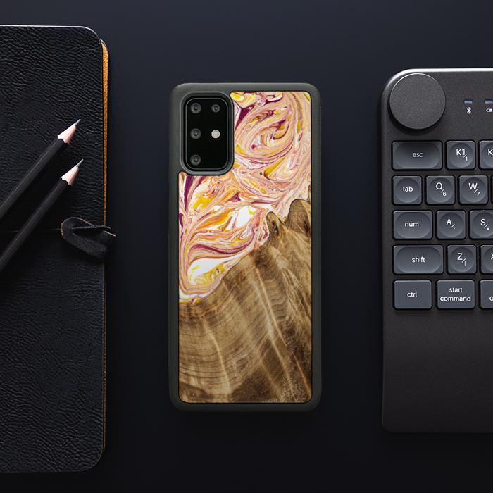 Samsung Galaxy S20 Plus Handyhülle aus Harz und Holz - SYNERGY#C48