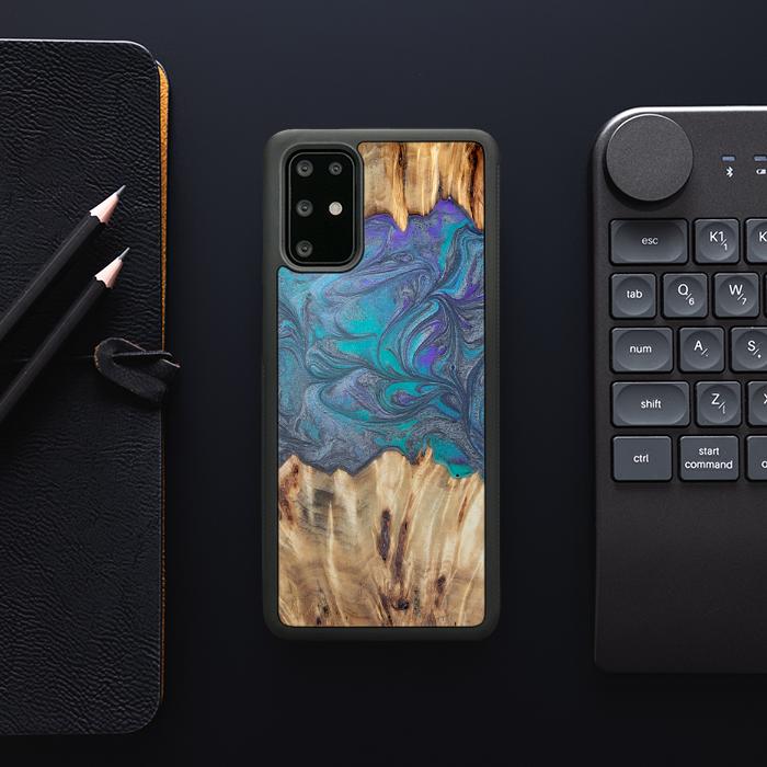 Samsung Galaxy S20 Plus Handyhülle aus Harz und Holz - Synergy#D107
