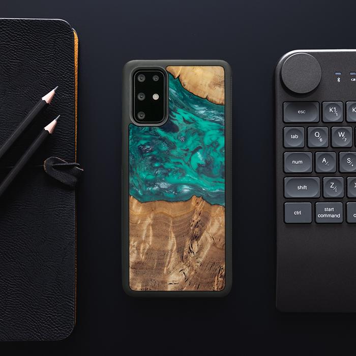 Samsung Galaxy S20 Plus Handyhülle aus Harz und Holz - Synergy#D109