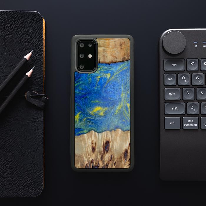 Samsung Galaxy S20 Plus Handyhülle aus Harz und Holz - Synergy#D128