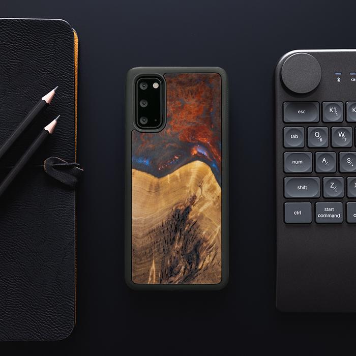 Samsung Galaxy S20 Handyhülle aus Harz und Holz - SYNERGY#A21