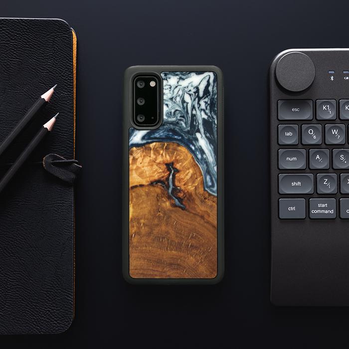 Samsung Galaxy S20 Handyhülle aus Harz und Holz - SYNERGY#B36