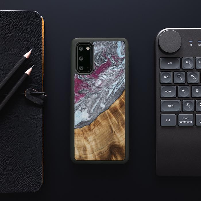 Samsung Galaxy S20 Handyhülle aus Harz und Holz - Synergy#C12