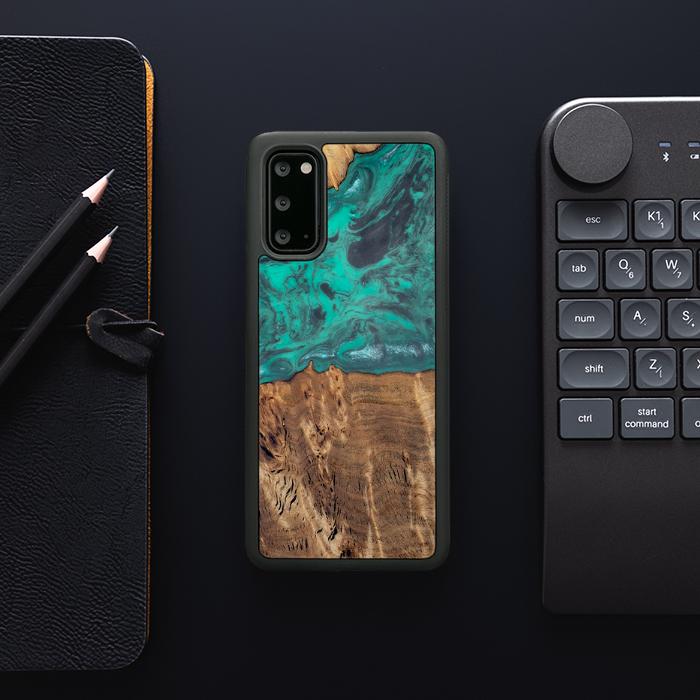 Samsung Galaxy S20 Handyhülle aus Harz und Holz - Synergy#D108