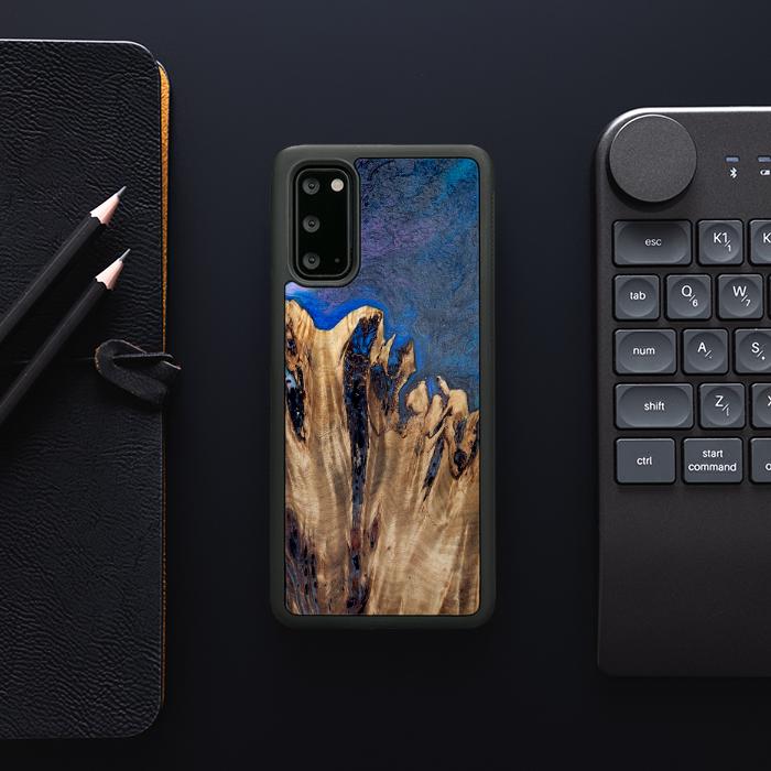 Samsung Galaxy S20 Handyhülle aus Harz und Holz - Synergy#D120