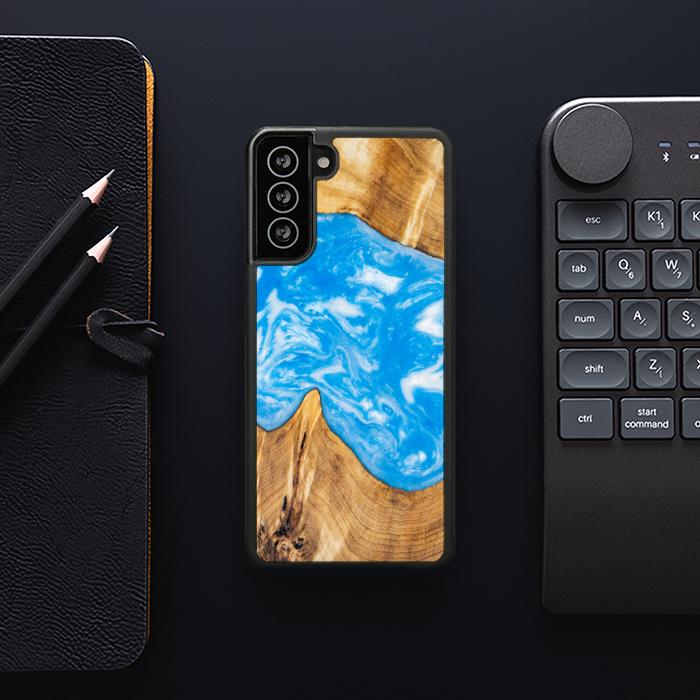 Samsung Galaxy S21 FE Handyhülle aus Harz und Holz - SYNERGY#A26