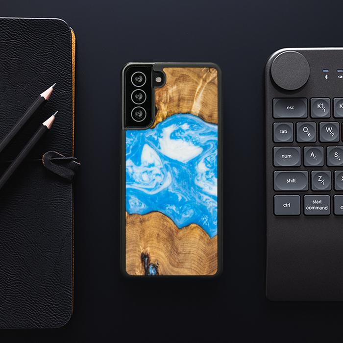 Samsung Galaxy S21 FE Handyhülle aus Harz und Holz - SYNERGY#A32