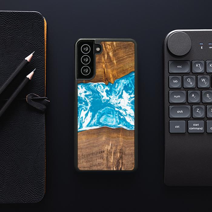 Samsung Galaxy S21 FE Handyhülle aus Harz und Holz - SYNERGY#A7