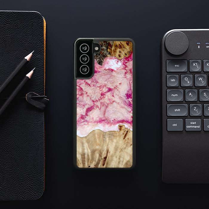 Samsung Galaxy S21 FE Handyhülle aus Harz und Holz - Synergy#D101
