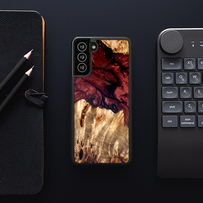 Samsung Galaxy S21 FE Handyhülle aus Harz und Holz - Synergy#D121
