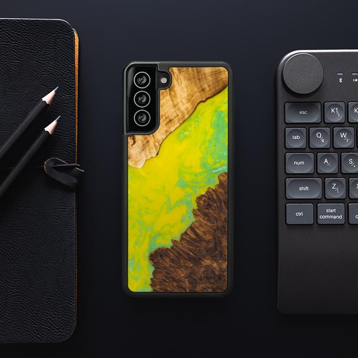 Samsung Galaxy S21 Plus Handyhülle aus Harz und Holz - SYNERGY#A12