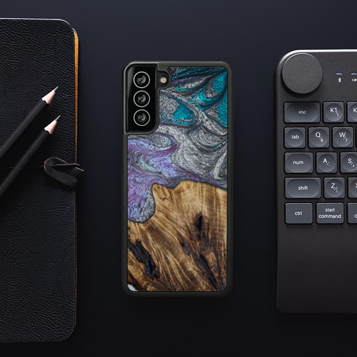 Samsung Galaxy S21 Plus Handyhülle aus Harz und Holz - SYNERGY#C47