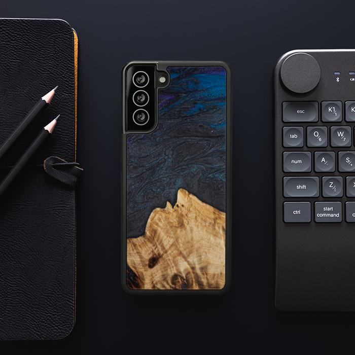 Samsung Galaxy S21 Plus Handyhülle aus Harz und Holz - Synergy#C5