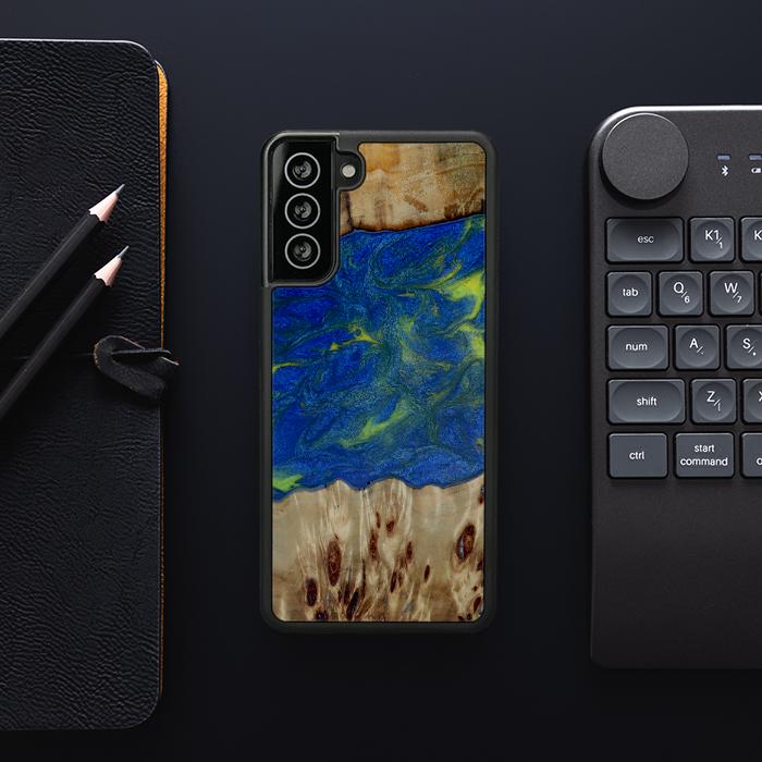 Samsung Galaxy S21 Plus Handyhülle aus Harz und Holz - Synergy#D102