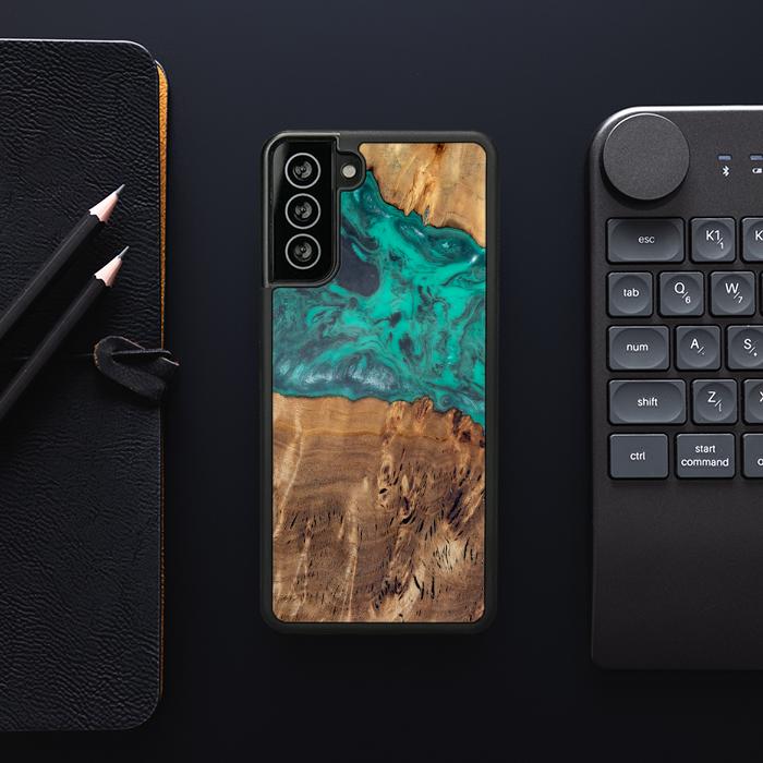 Samsung Galaxy S21 Plus Handyhülle aus Harz und Holz - Synergy#D111