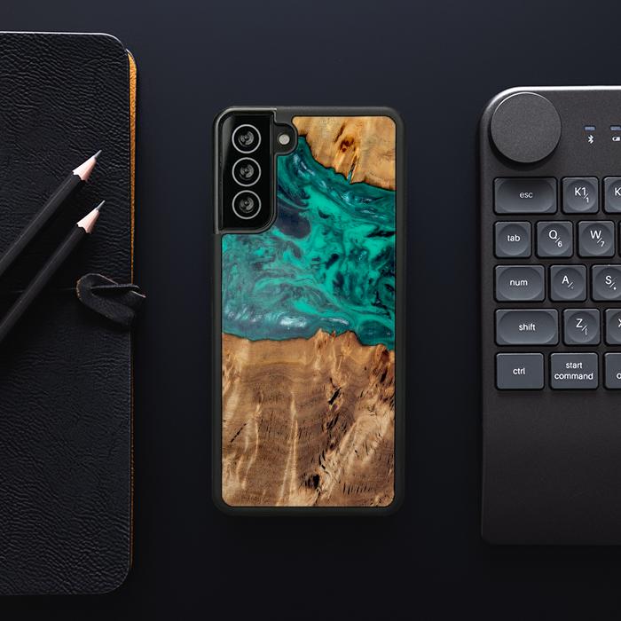Samsung Galaxy S21 Plus Handyhülle aus Harz und Holz - Synergy#D133