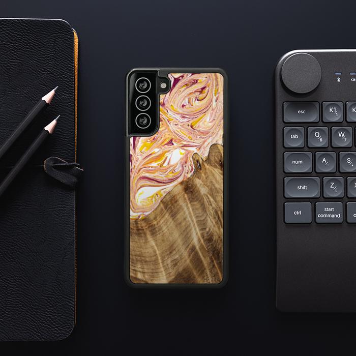 Samsung Galaxy S21 Handyhülle aus Harz und Holz - SYNERGY#C48