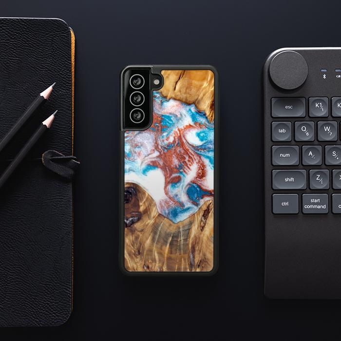 Samsung Galaxy S21 Handyhülle aus Harz und Holz - Synergy#D125